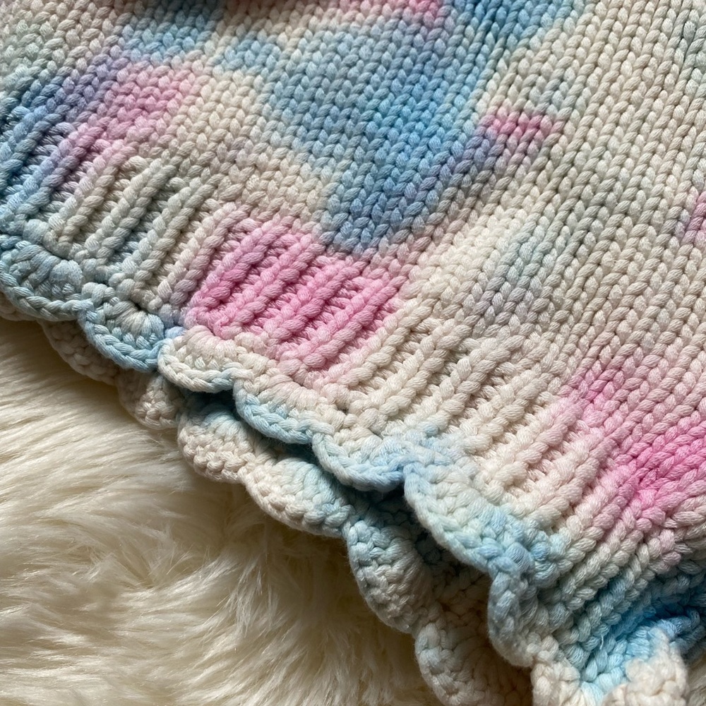 🎀 Karrisa Tie Dye Knit Scallop Shorts, Size L, Pink, White & Blue - Picture 8 of 17